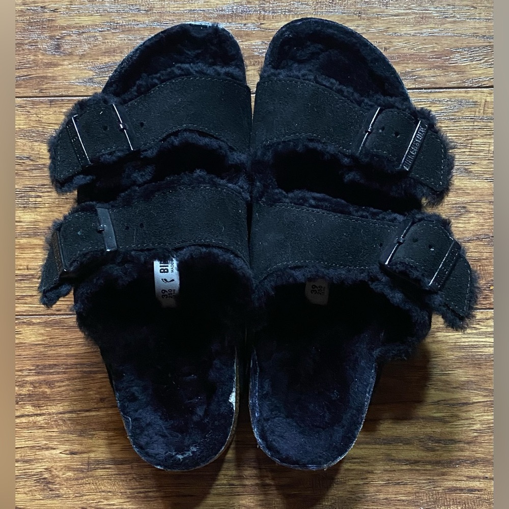 Birkenstock Arizona Shearling Sandals – Black Suede Leather – Size W8/M6.5